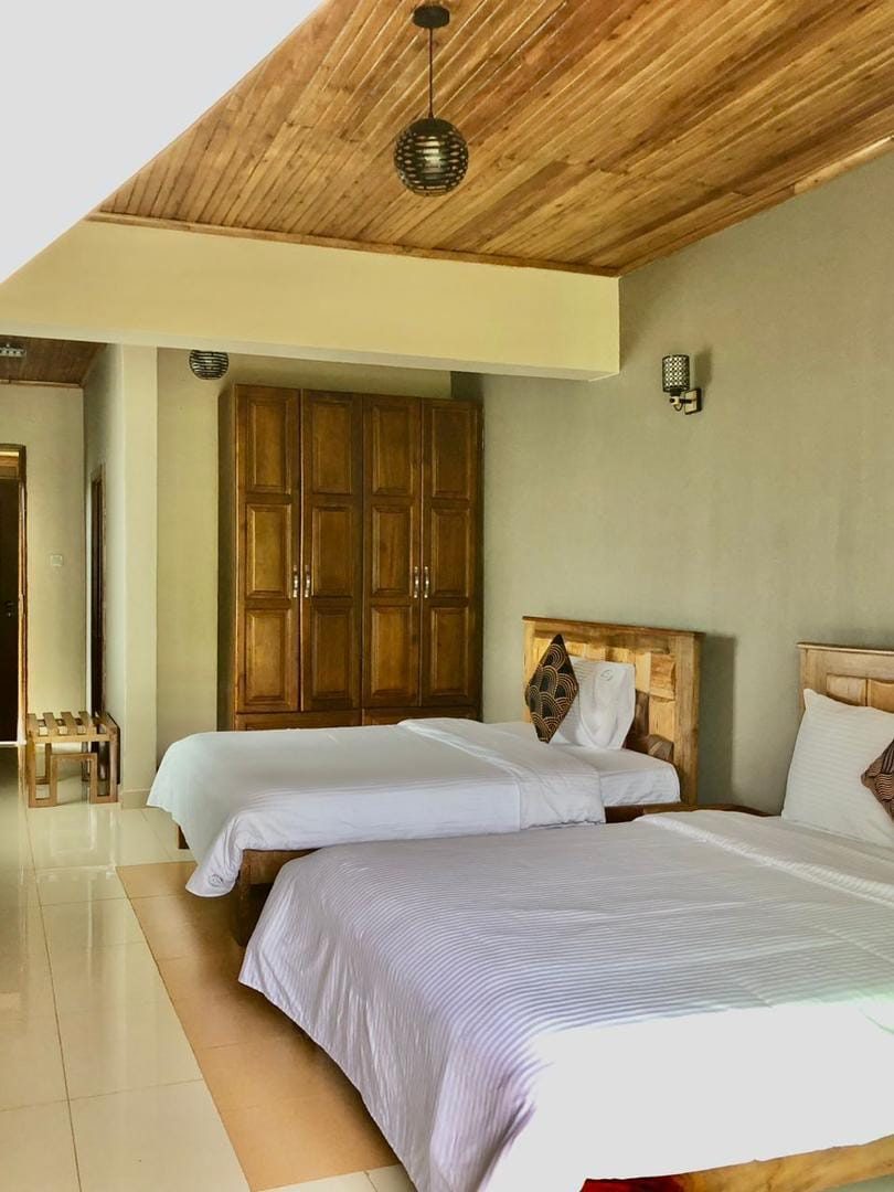 Twin Room with two separate beds and wardrobe space